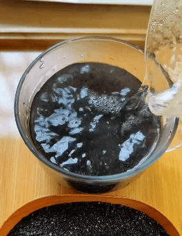 2f045a8f-3e69-4cd1-bf5f-97e2cf2ded0f.gif
